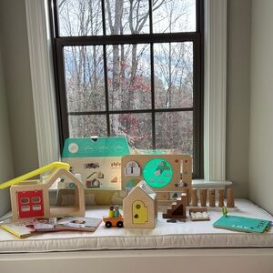 Lovevery The Observer Play Kit